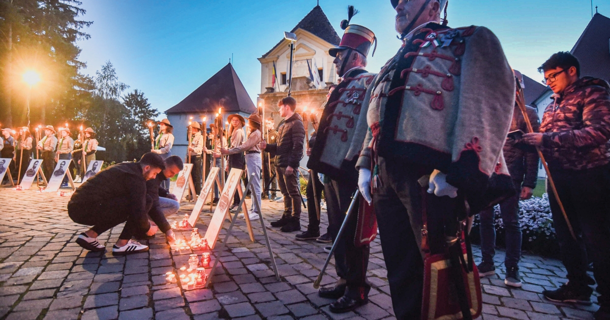 Az aradi vértanúkra emlékeztünk az október 6-i gyásznapon: Lángoló szabadságvágy